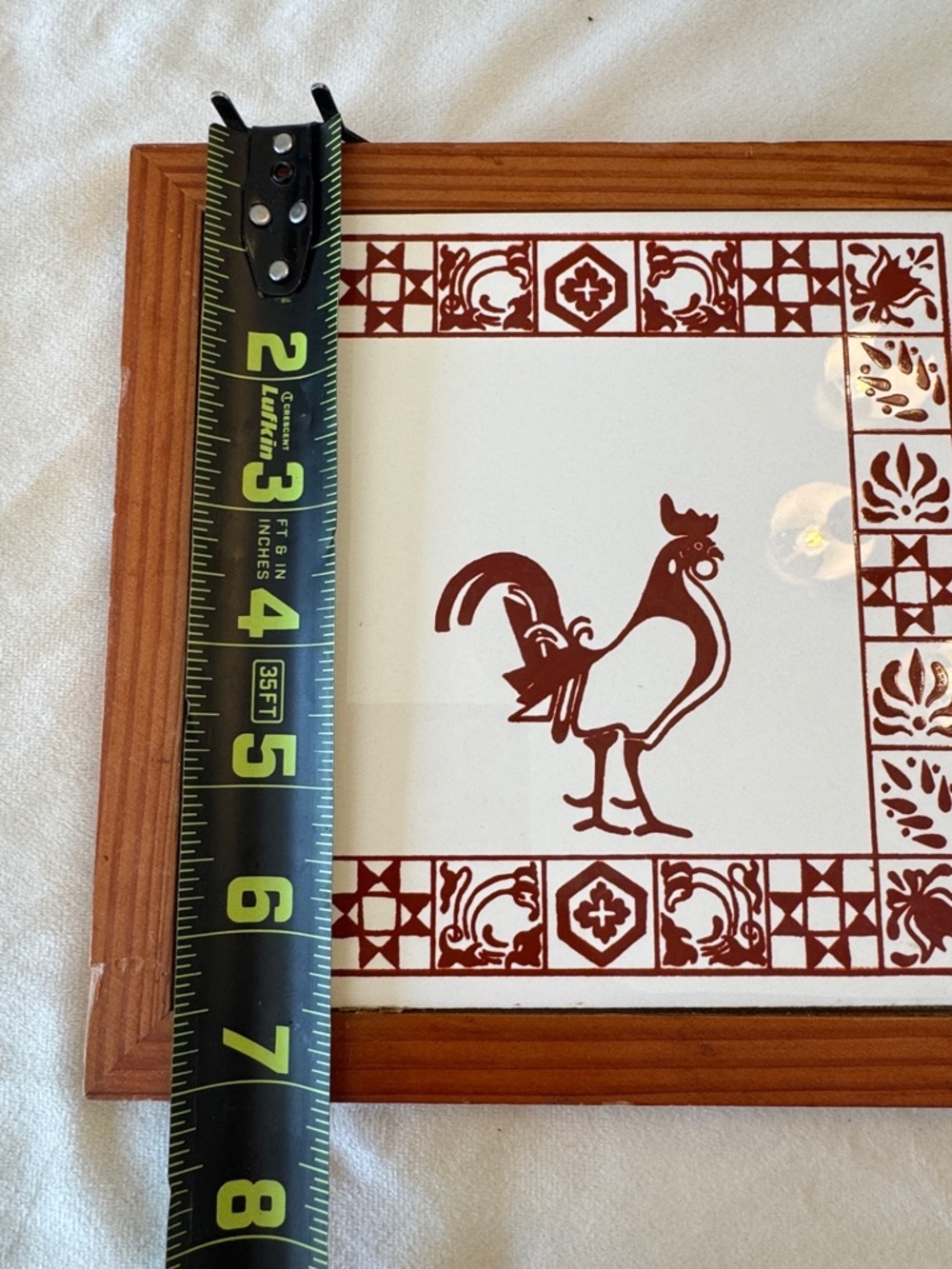 VTG! Framed Rooster Ceramic Tile Plaque in Red and White - Picture 5 of 6